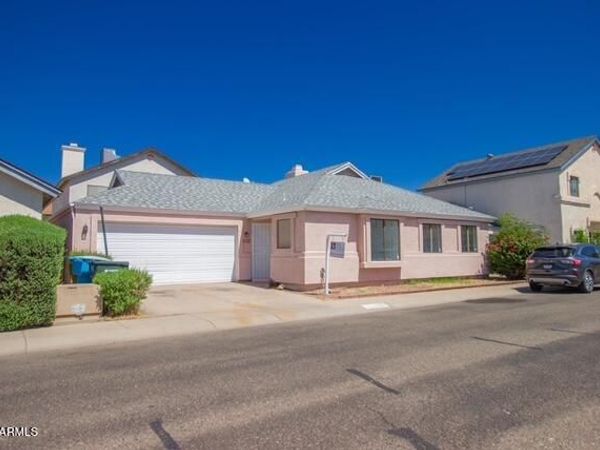 2046 W COLUMBINE Drive, Phoenix, AZ 85029