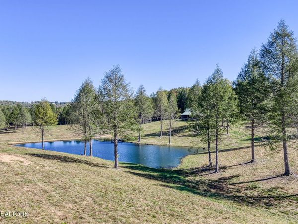 4832 Lovejoy Rd, Crawford, TN 38554