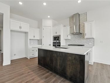 1709 NW 104th Terrace, Kansas City, MO 64155