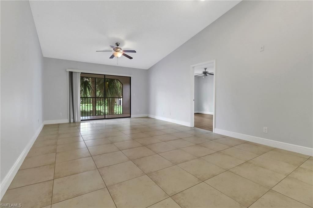 2130 Arbour Walk Cir, Unit 2724, Naples, FL 34109 Photo
