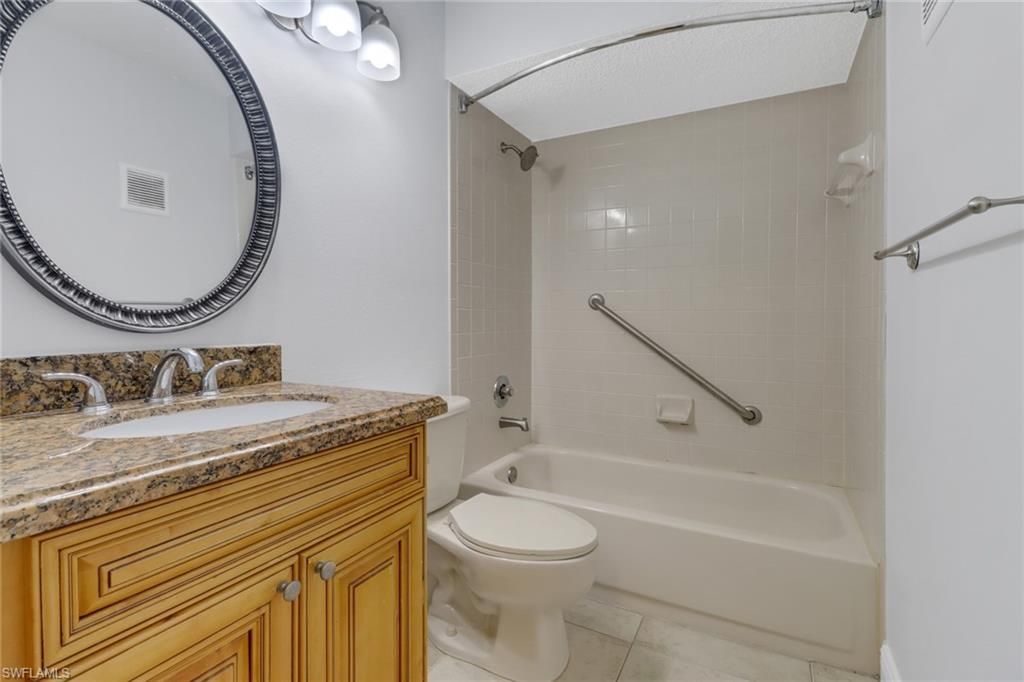 2130 Arbour Walk Cir, Unit 2724, Naples, FL 34109 Photo