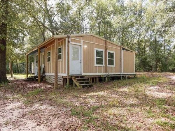 1160 Chance Road , Chipley, FL 32428