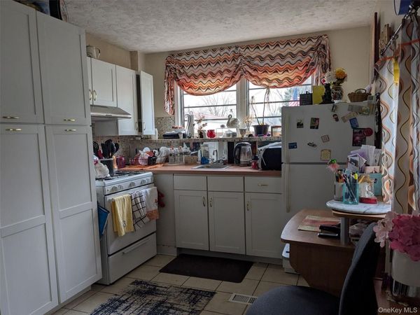 10 Treeline Circle, Unit 10, Cold Spring, NY 10516