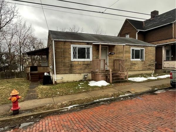 2720 Garbett St, Mckeesport, PA 15132