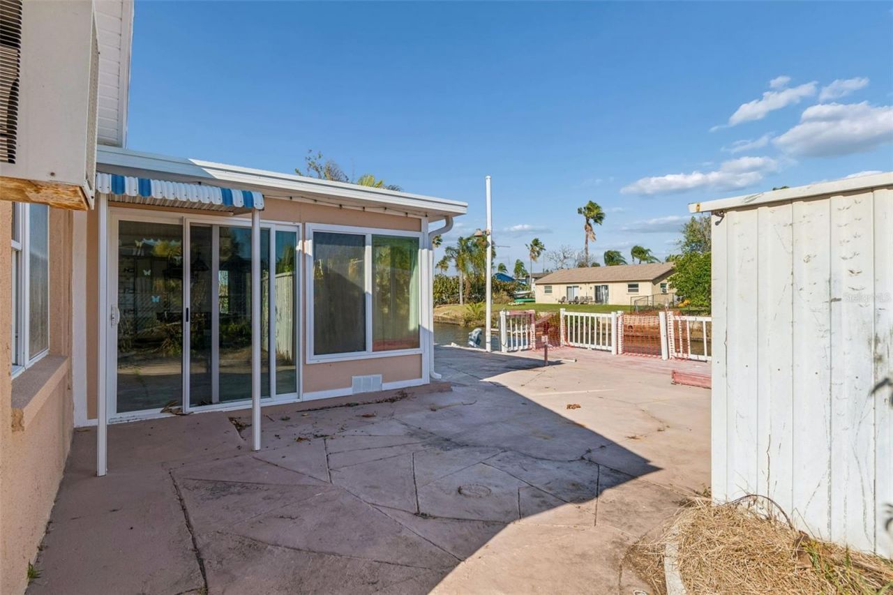 9900 Island Harbor Drive, Port Richey, FL 34668 Photo