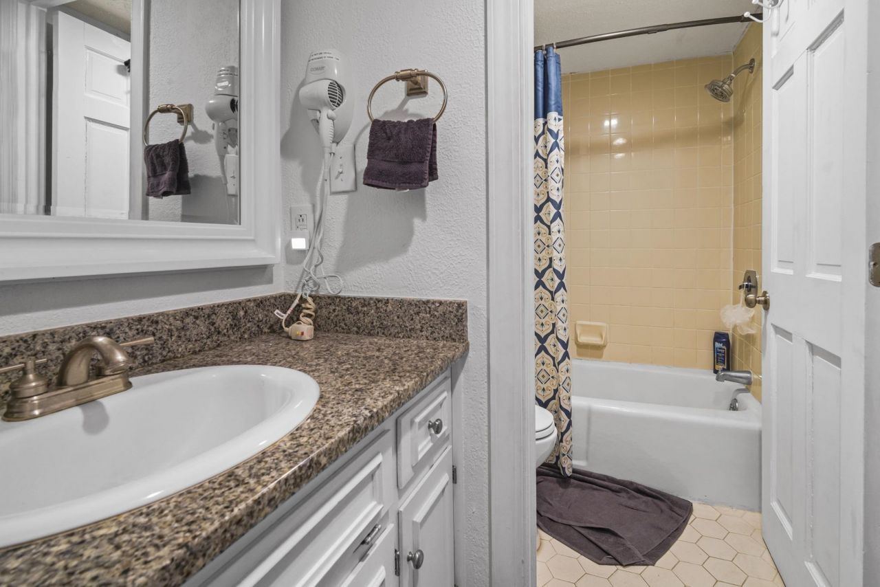 2001 S Ocean Blvd.  Photo 14