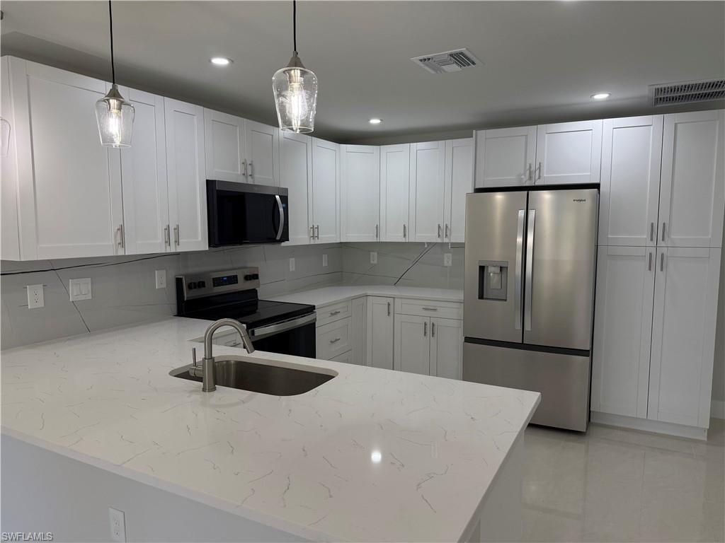 405-407 Chalet Ave S, Lehigh Acres, FL 33974 Photo