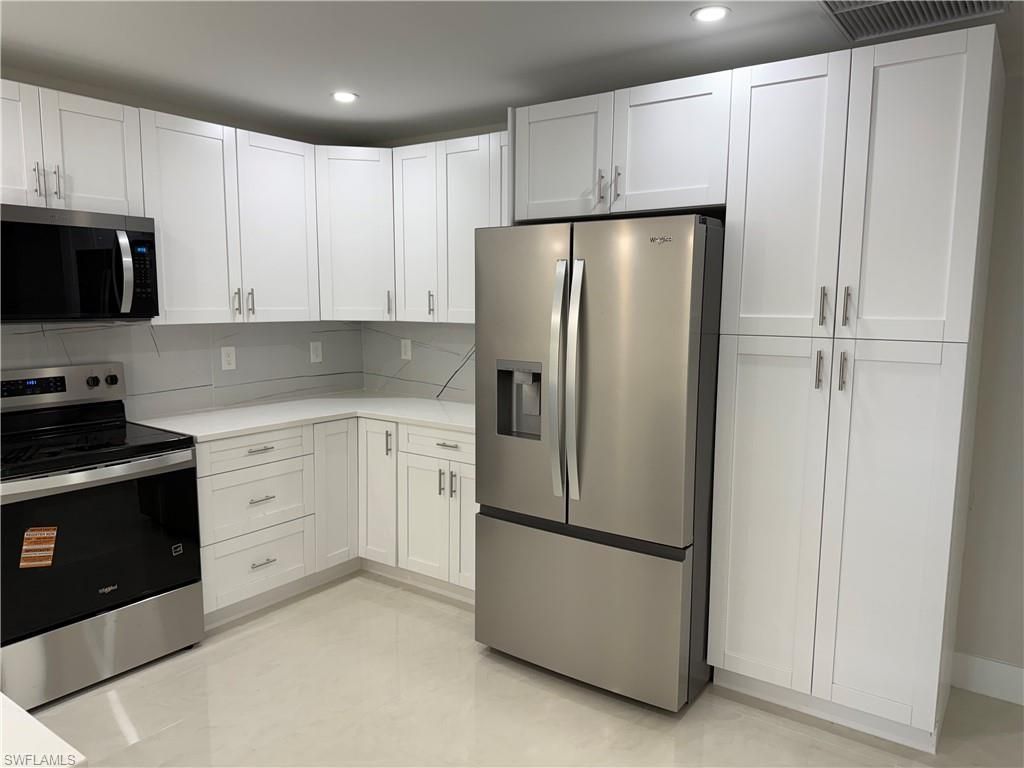 405-407 Chalet Ave S, Lehigh Acres, FL 33974 Photo