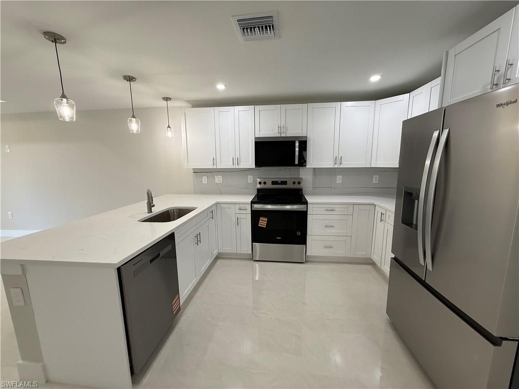 405-407 Chalet Ave S, Lehigh Acres, FL 33974 Photo