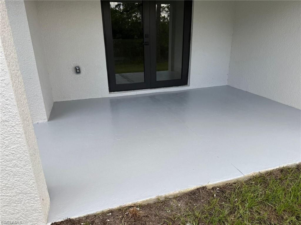 405-407 Chalet Ave S, Lehigh Acres, FL 33974 Photo