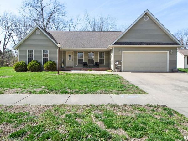 605 Legacy Drive, Herrin, IL 62948