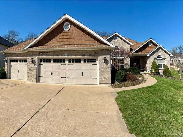 9727 Round Table Court, Hillsboro, MO 63050