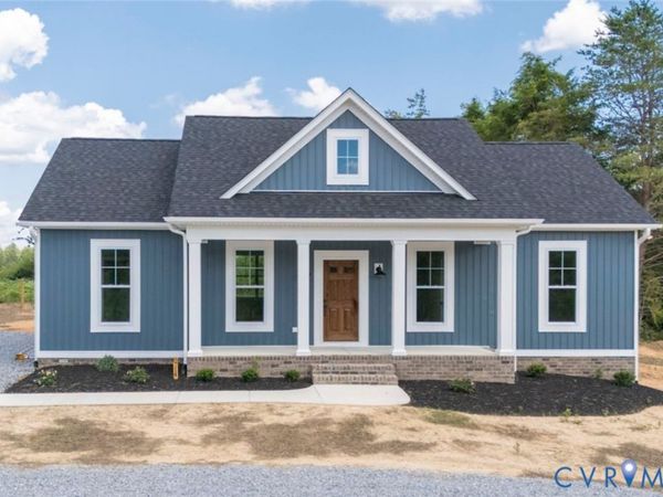 8714 Hat Creek Road, Brookneal, VA 24528