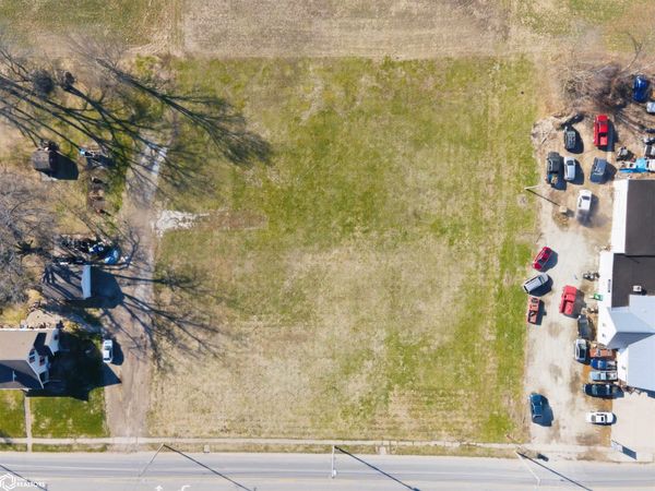 155 Main, Middletown, IA 52638