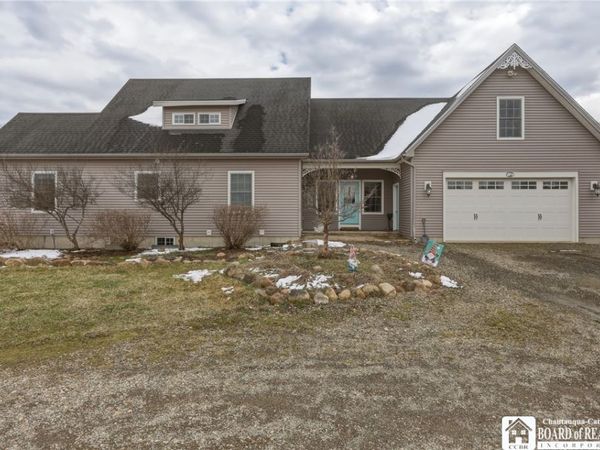 33 Diamond Drive, Frewsburg, NY 14738