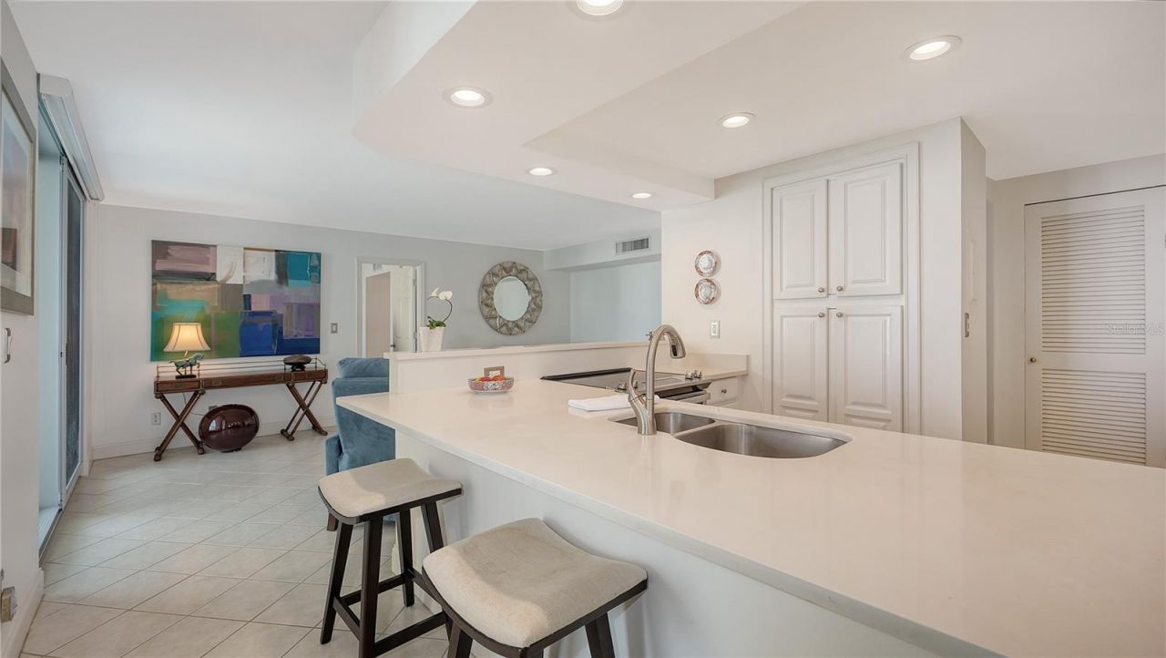 1111 N Gulfstream Avenue, Unit 10E, Sarasota, FL 34236 Photo