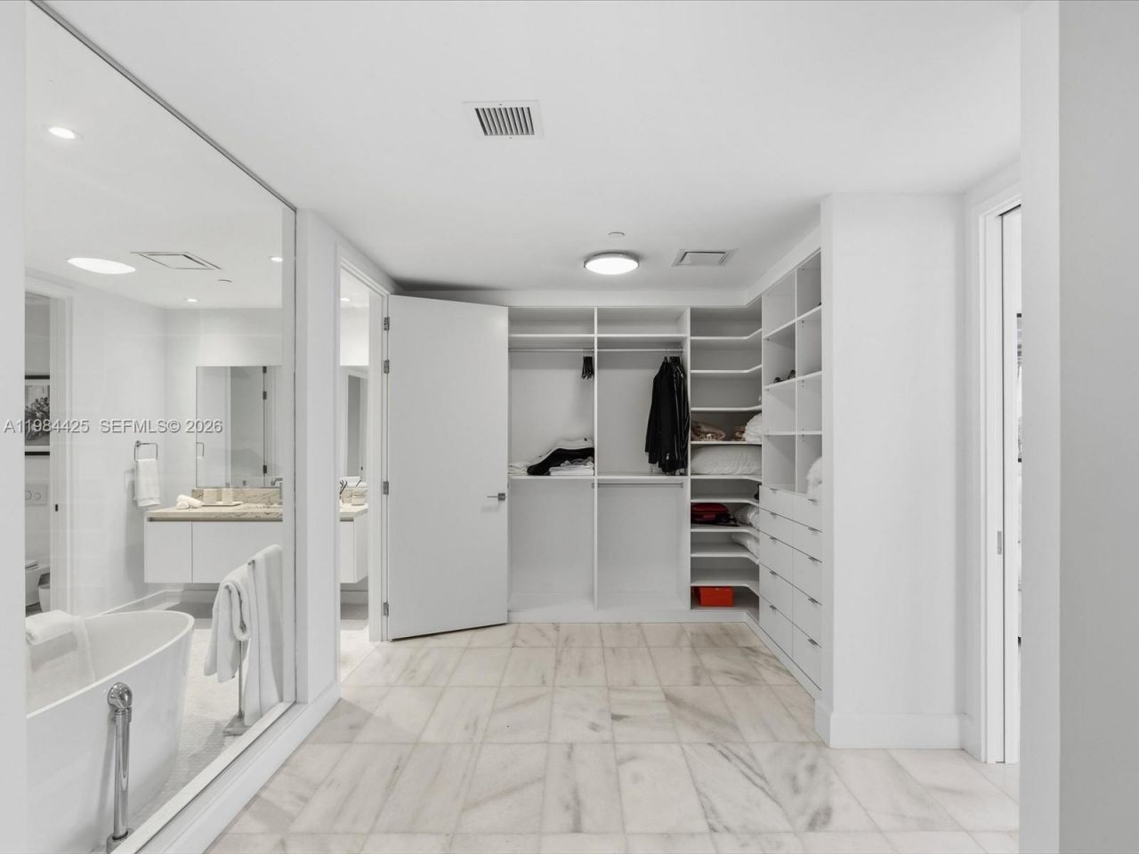 700 NE 26th Ter, Unit 4203, Miami, FL 33137 Photo