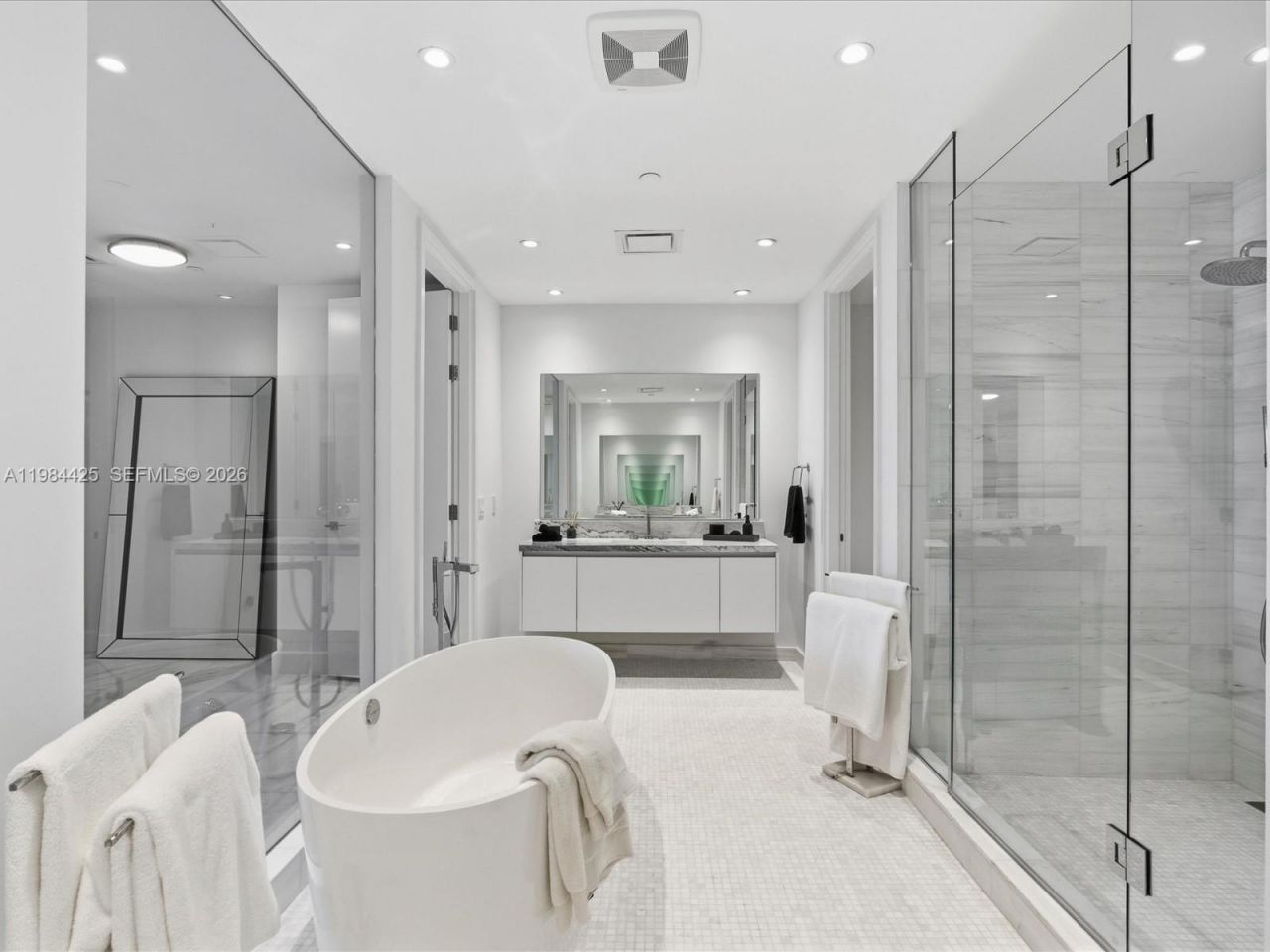 700 NE 26th Ter, Unit 4203, Miami, FL 33137 Photo