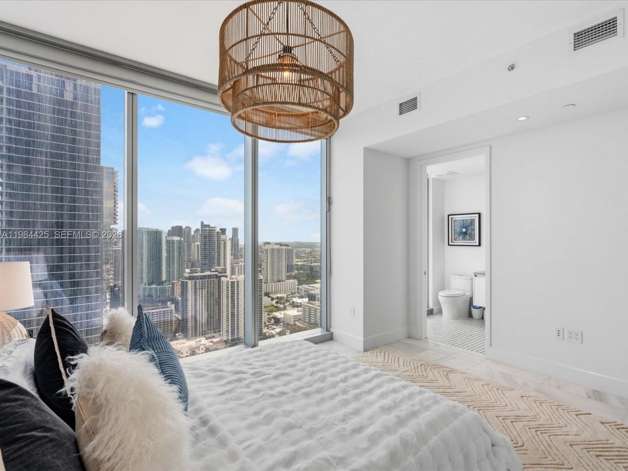 700 NE 26th Ter, Unit 4203, Miami, FL 33137 Photo