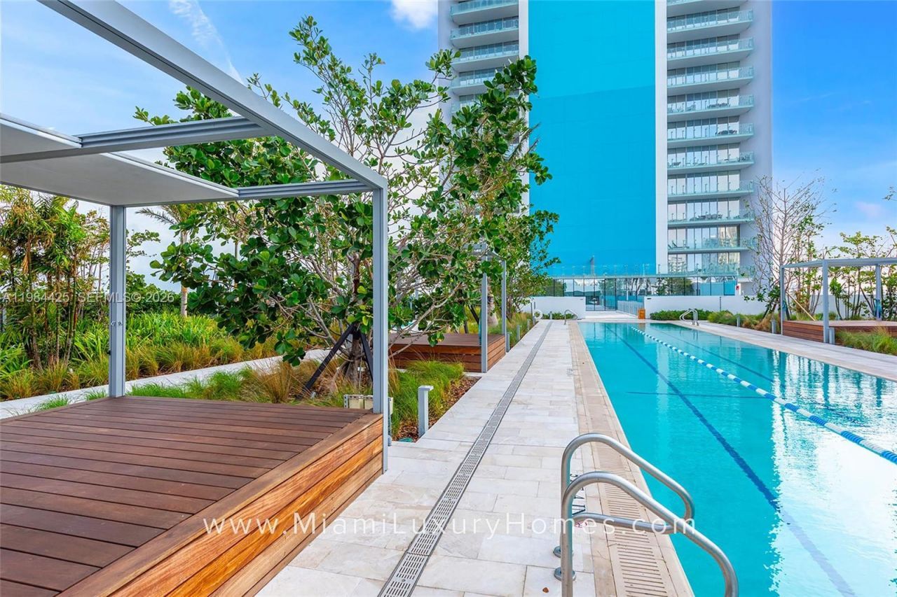 700 NE 26th Ter, Unit 4203, Miami, FL 33137 Photo