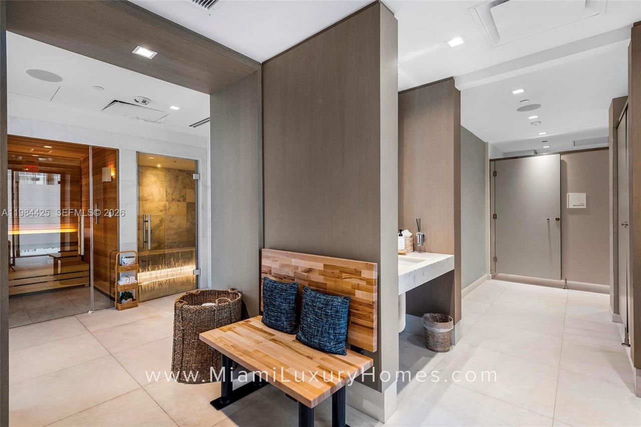 700 NE 26th Ter, Unit 4203, Miami, FL 33137 Photo