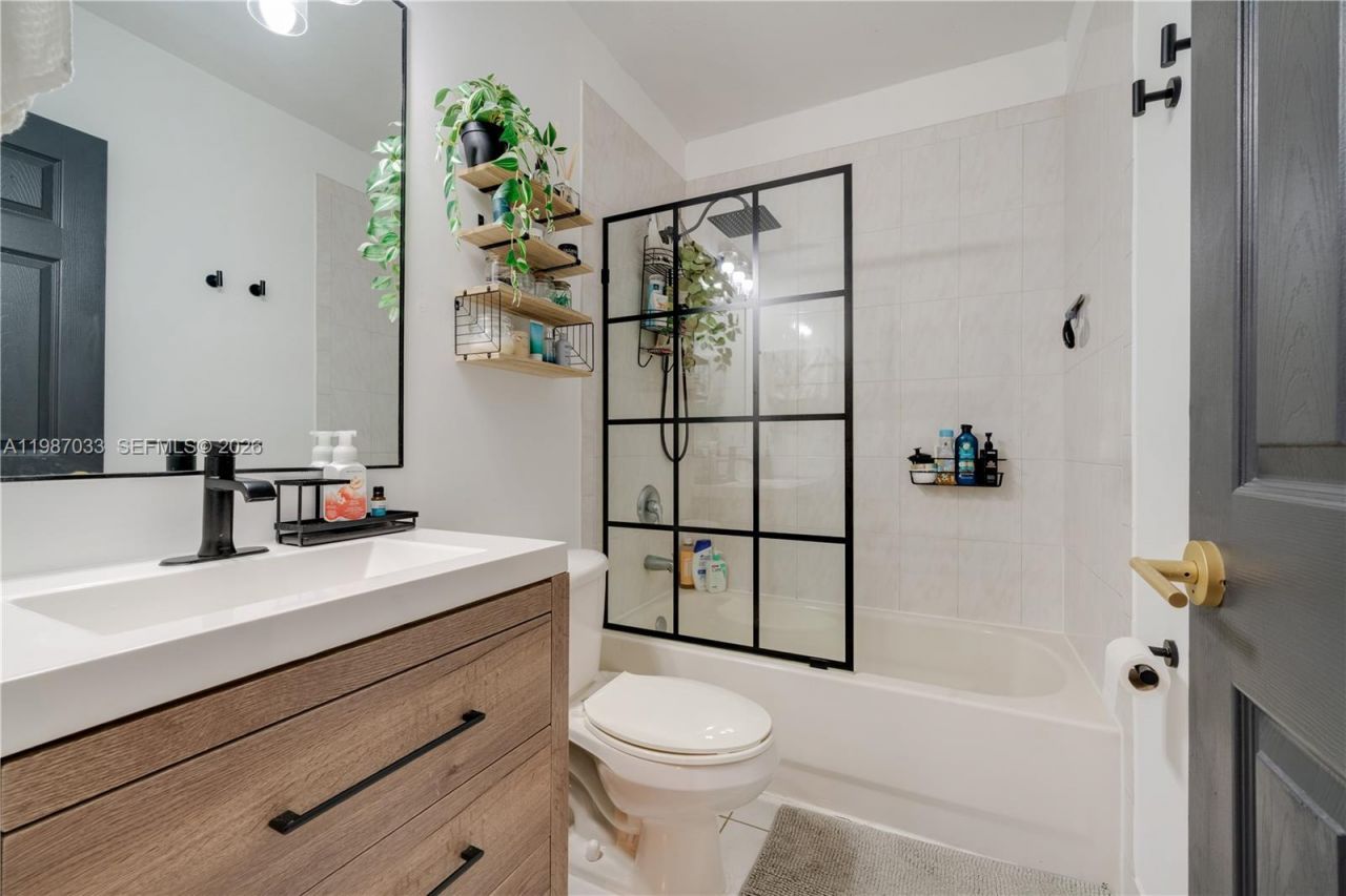 8916 SW 19th St , Miramar, FL 33025 Photo