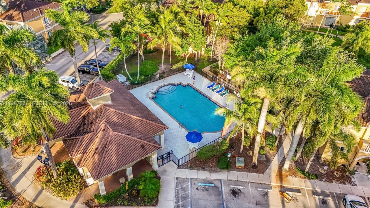 8916 SW 19th St , Miramar, FL 33025 Photo