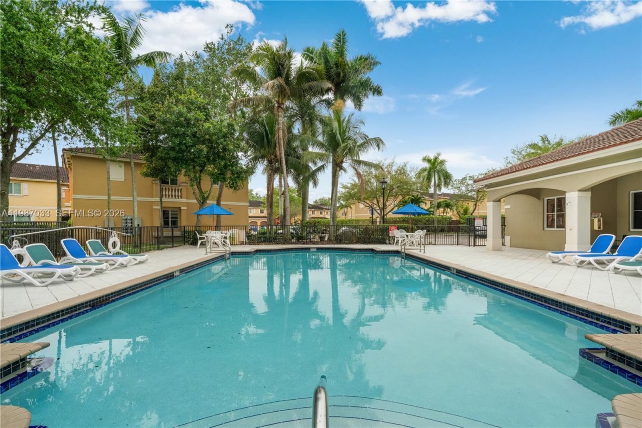 8916 SW 19th St , Miramar, FL 33025 Photo