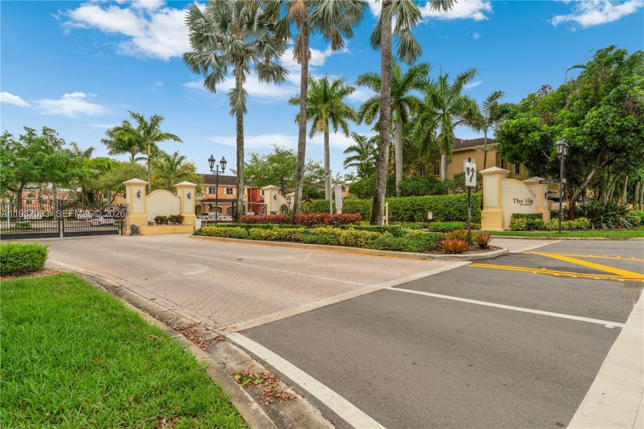 8916 SW 19th St , Miramar, FL 33025 Photo