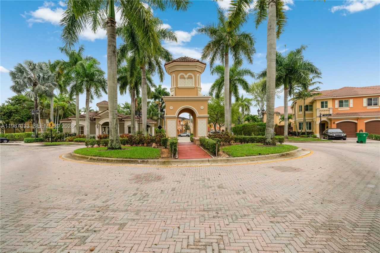 8916 SW 19th St , Miramar, FL 33025 Photo