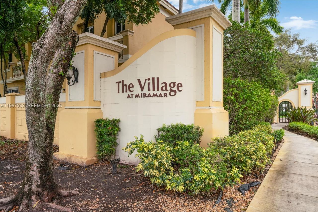 8916 SW 19th St , Miramar, FL 33025 Photo