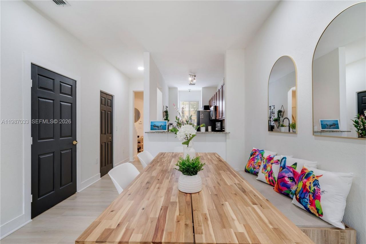 8916 SW 19th St , Miramar, FL 33025 Photo