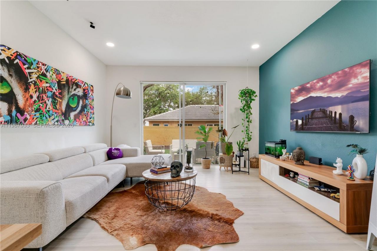 8916 SW 19th St , Miramar, FL 33025 Photo