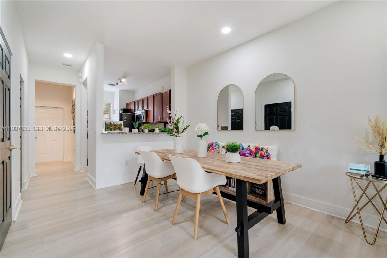 8916 SW 19th St , Miramar, FL 33025 Photo