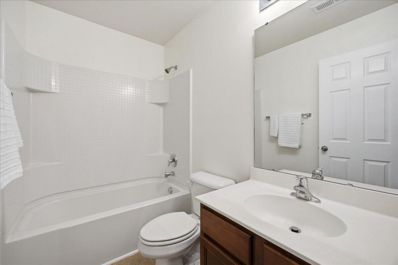 1631 Cristalino Circle Photo 26