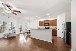 1631 Cristalino Circle photo 4