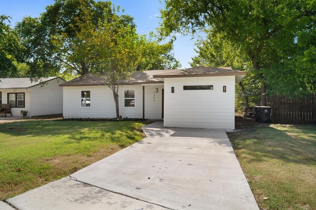 1604 Arbor, Arlington, TX 76010 Main Photo
