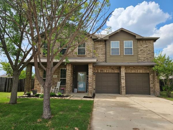 2904 Big Horn Bluff Court, Fort Worth, TX 76108