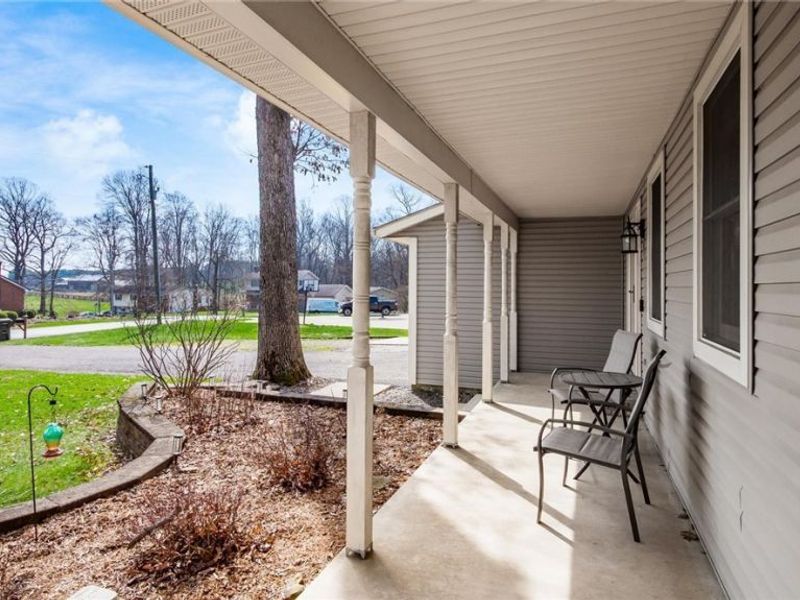 5135 Tiffany Drive, Zanesville, OH 43701 Photo 2