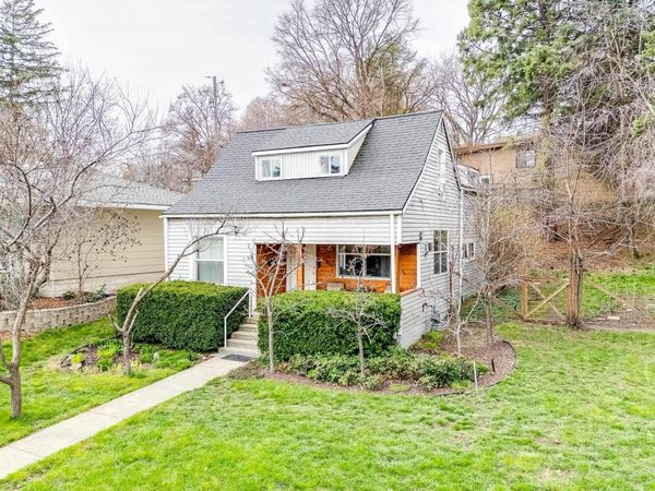 935 NW Bryant St, Pullman, WA 99163