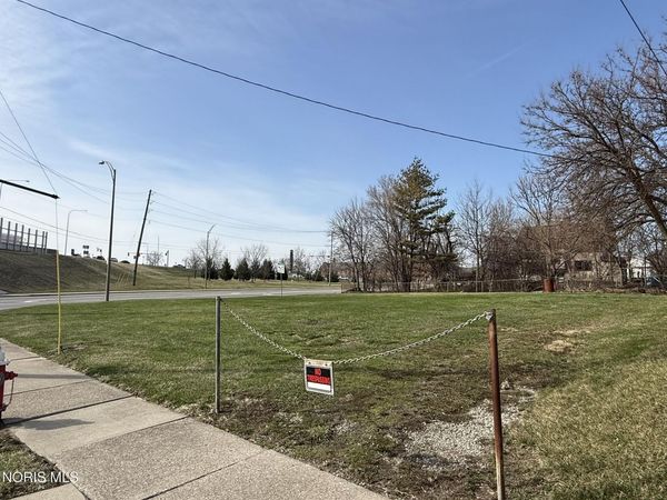 3206 Upton Avenue, Toledo, OH 43613