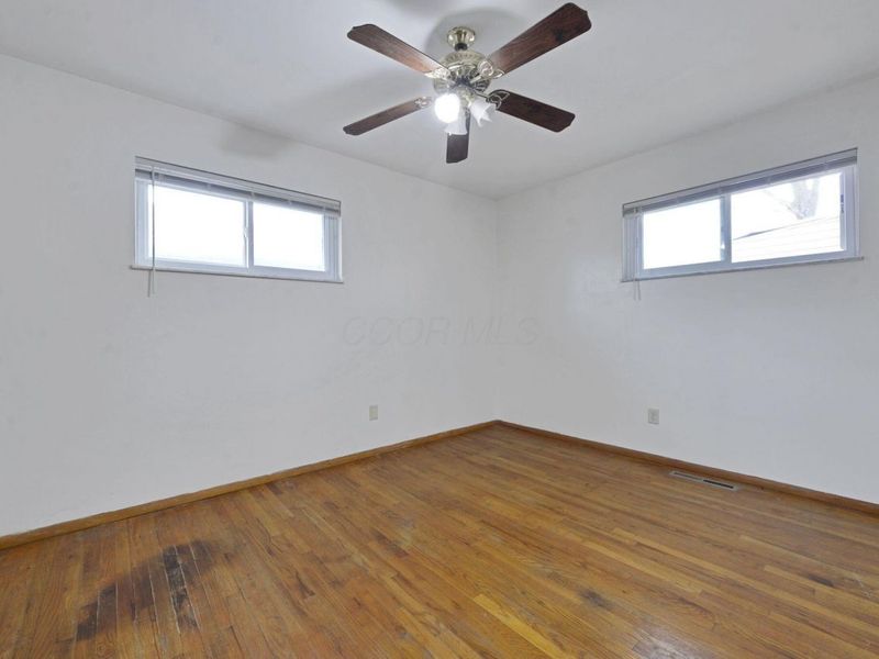 860 Basswood Road , Columbus, OH 43207 Photo 14