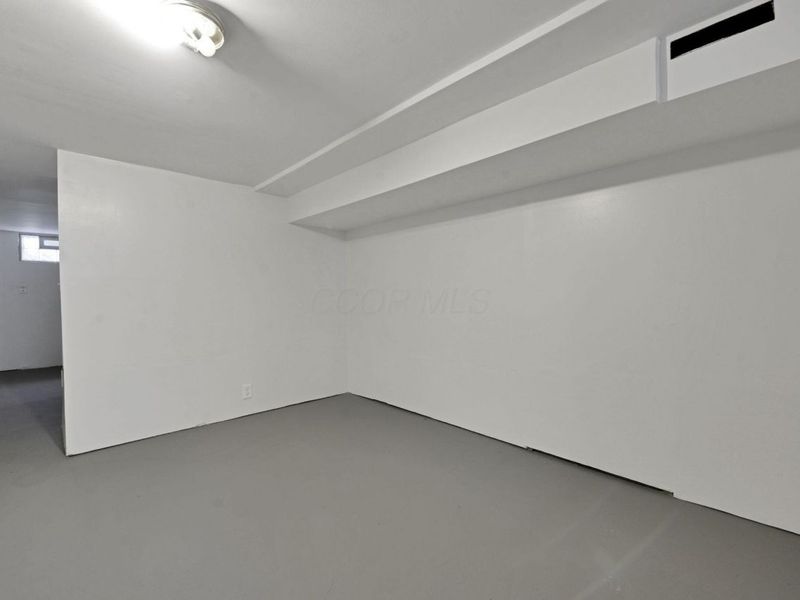 860 Basswood Road , Columbus, OH 43207 Photo 26