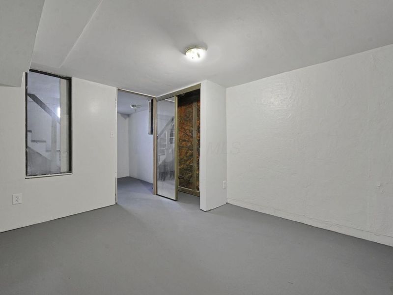 860 Basswood Road , Columbus, OH 43207 Photo 27