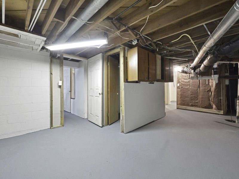 860 Basswood Road , Columbus, OH 43207 Photo 30