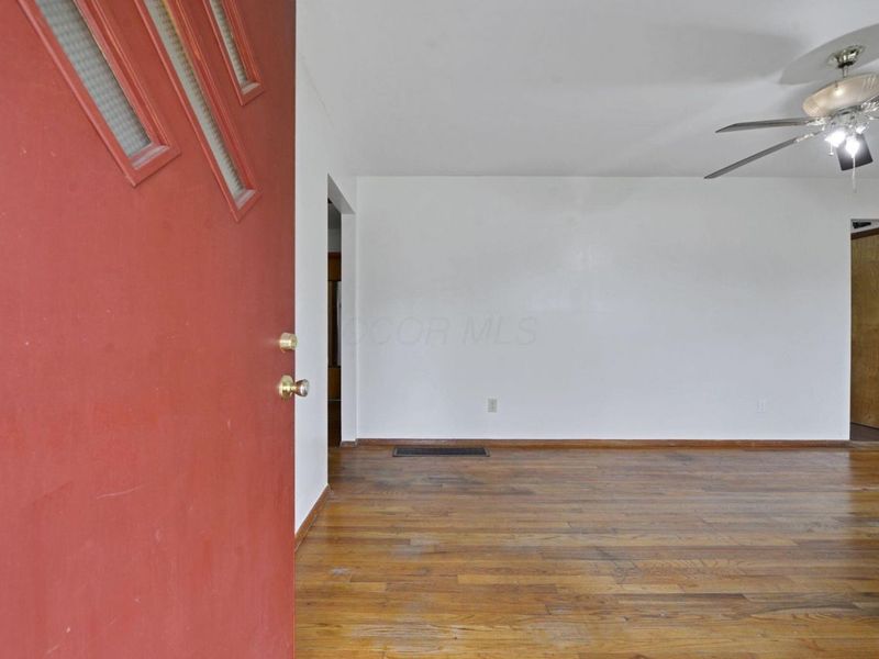 860 Basswood Road , Columbus, OH 43207 Photo 7