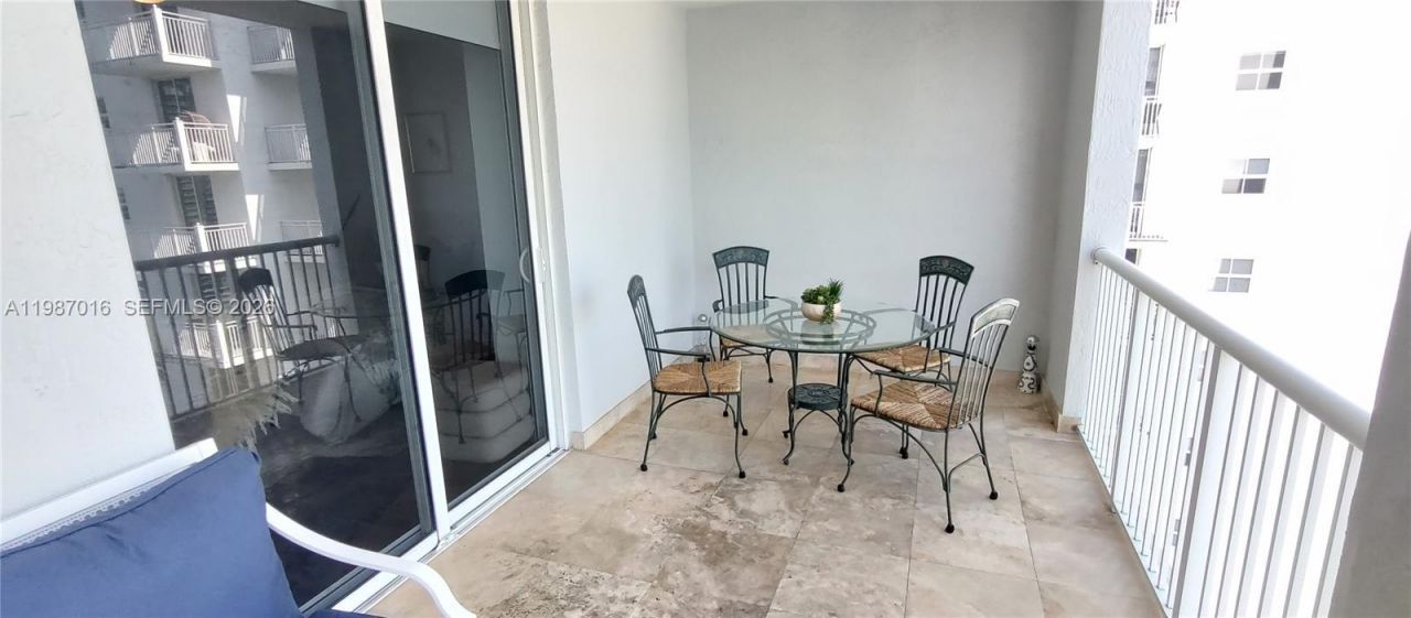 170 SE 14th St , Unit 2805, Miami, FL 33131 Photo