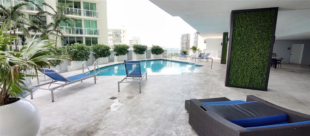 170 SE 14th St , Unit 2805, Miami, FL 33131 Photo