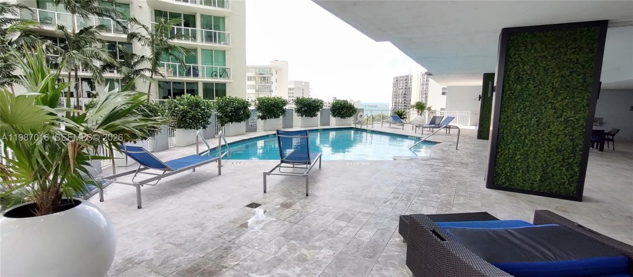 170 SE 14th St , Unit 2805, Miami, FL 33131 Photo