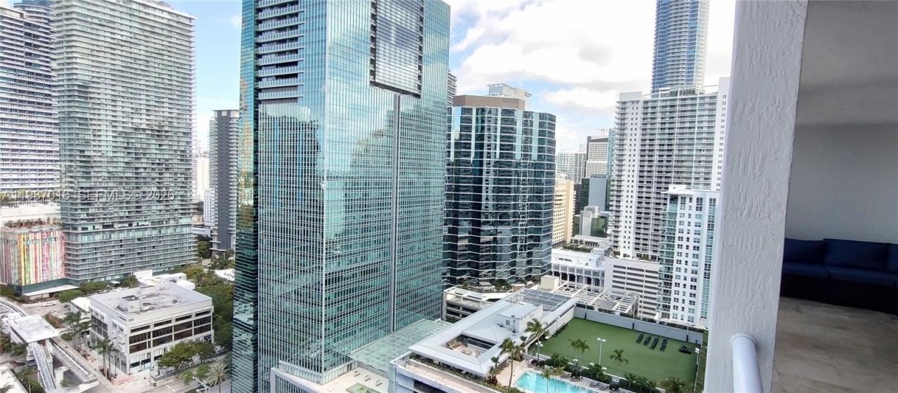 170 SE 14th St , Unit 2805, Miami, FL 33131 Photo